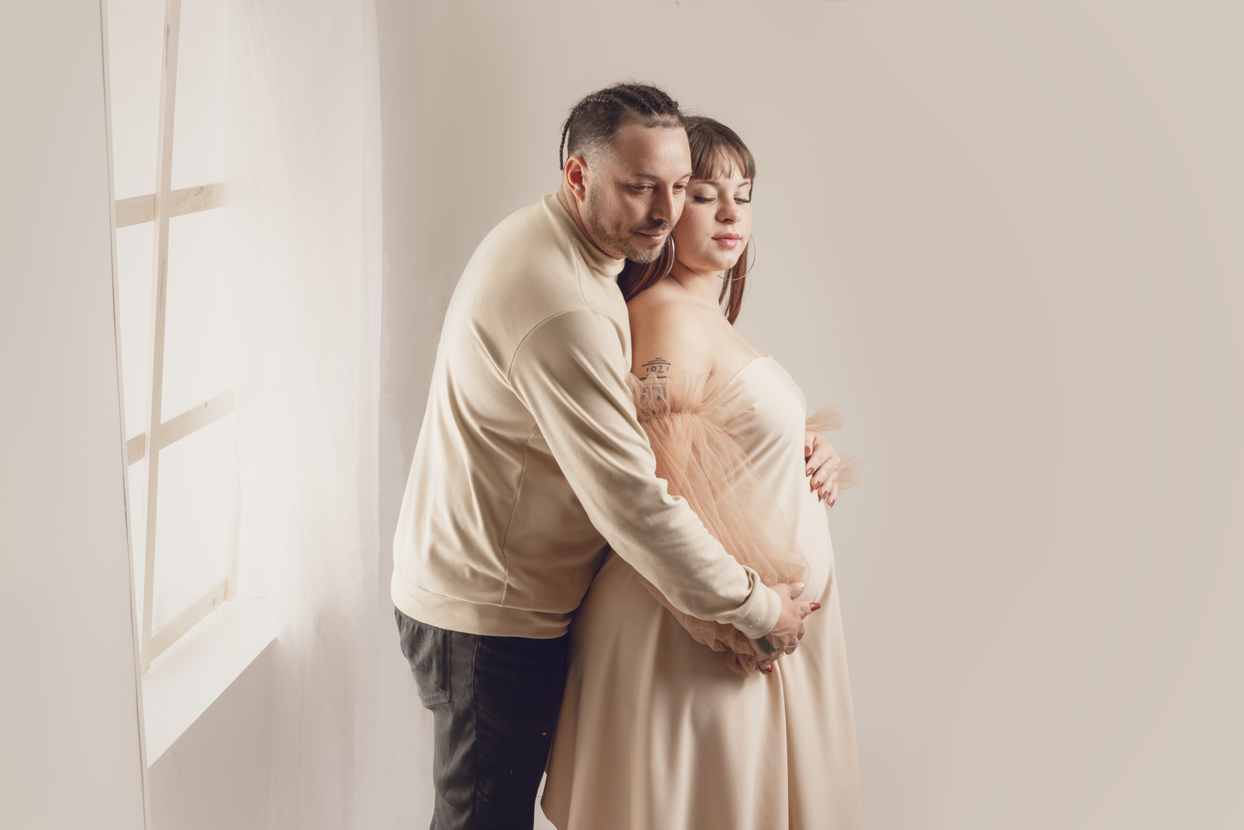 Sesion de embarazo en estudio en Mendoza Argentina